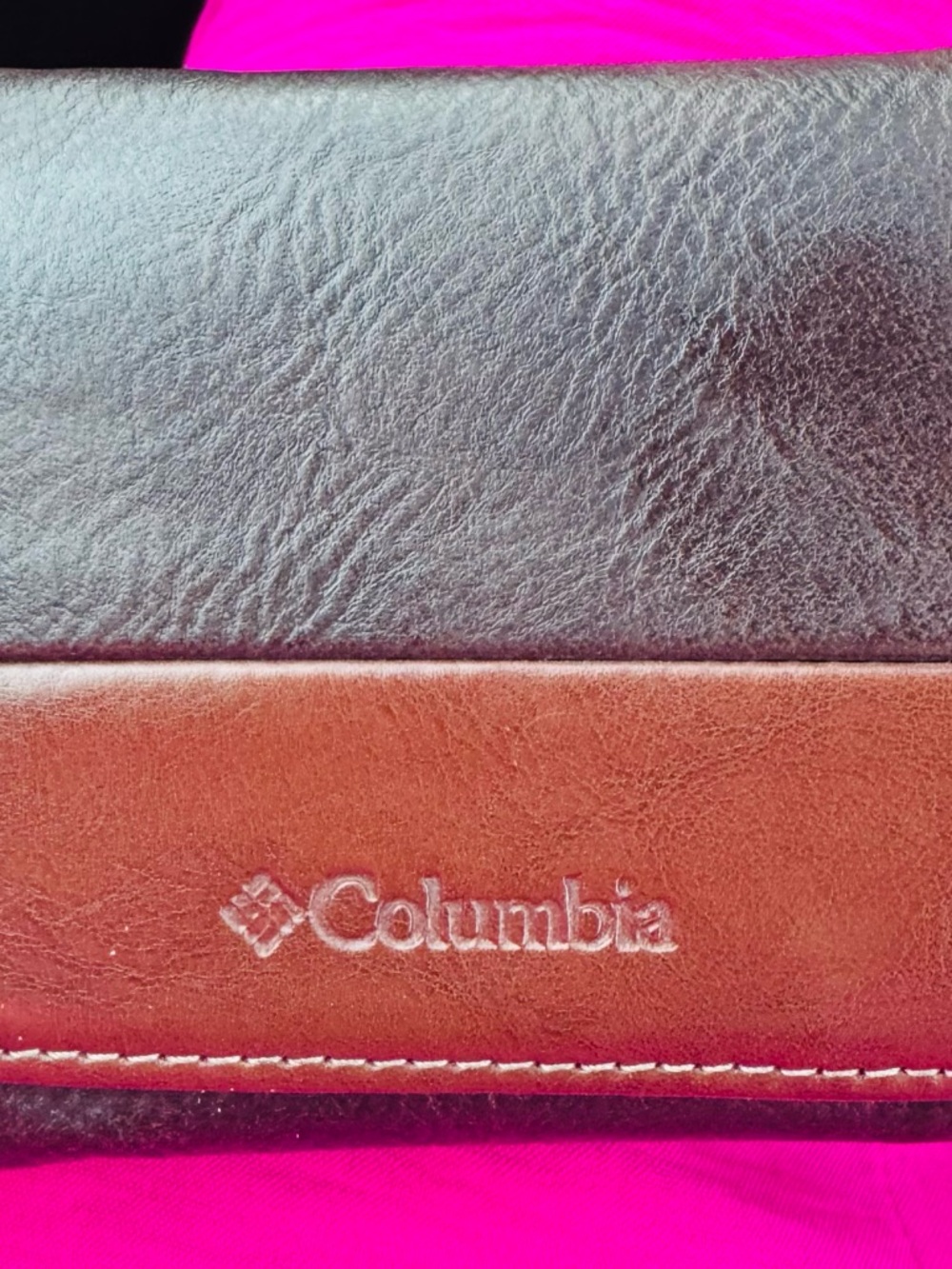 Columbia Two-Tone Brown Leather Bifold Wallet